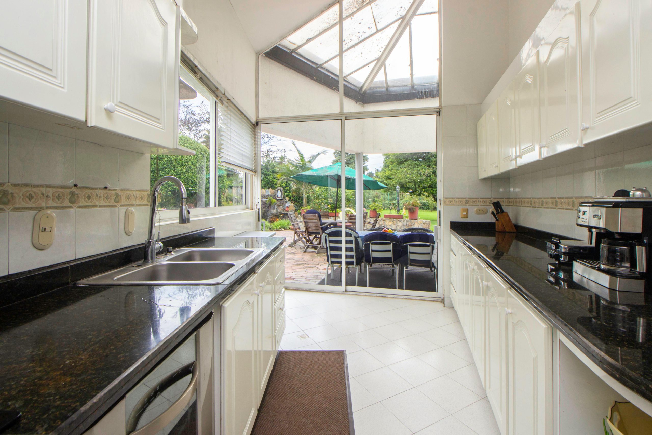 The Ultimate Home Upgrade: Why You Need an Outdoor Kitchen
